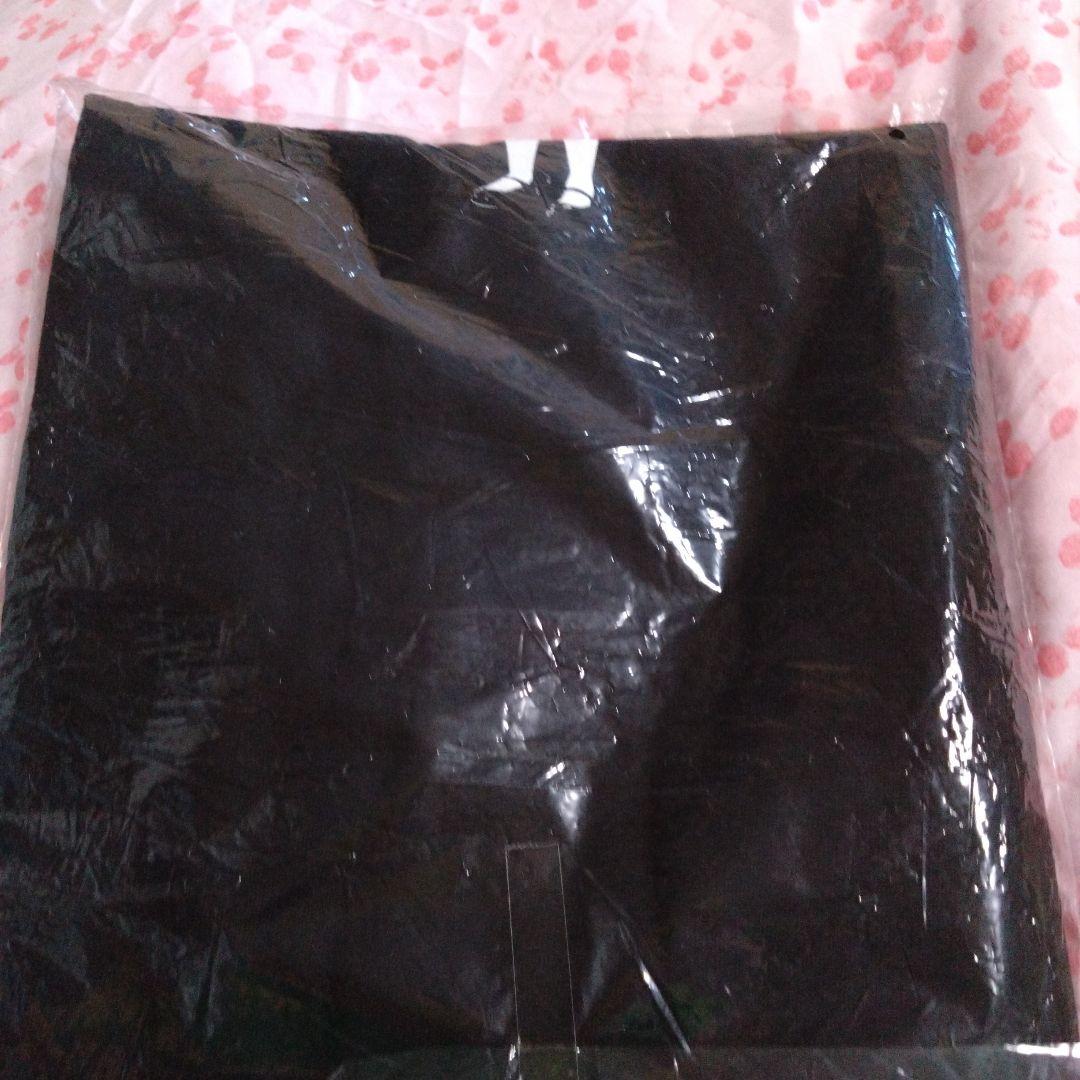 ミーガンtシャツ未使用 L