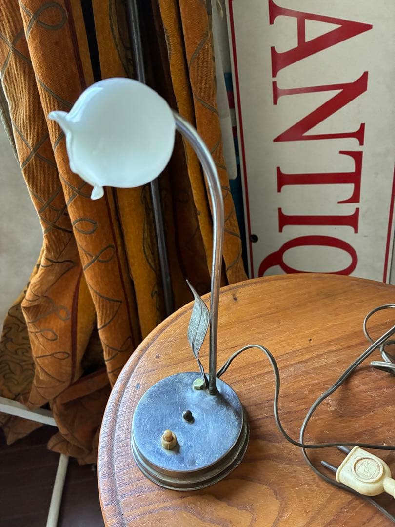 青柳アンティーク　デスク　ランプ　ベッドサイド卓上　ランプ　スズラン　レア