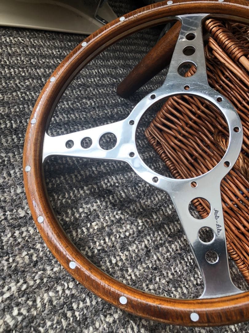 モトリタウッドステアリング330φフラットタイプ