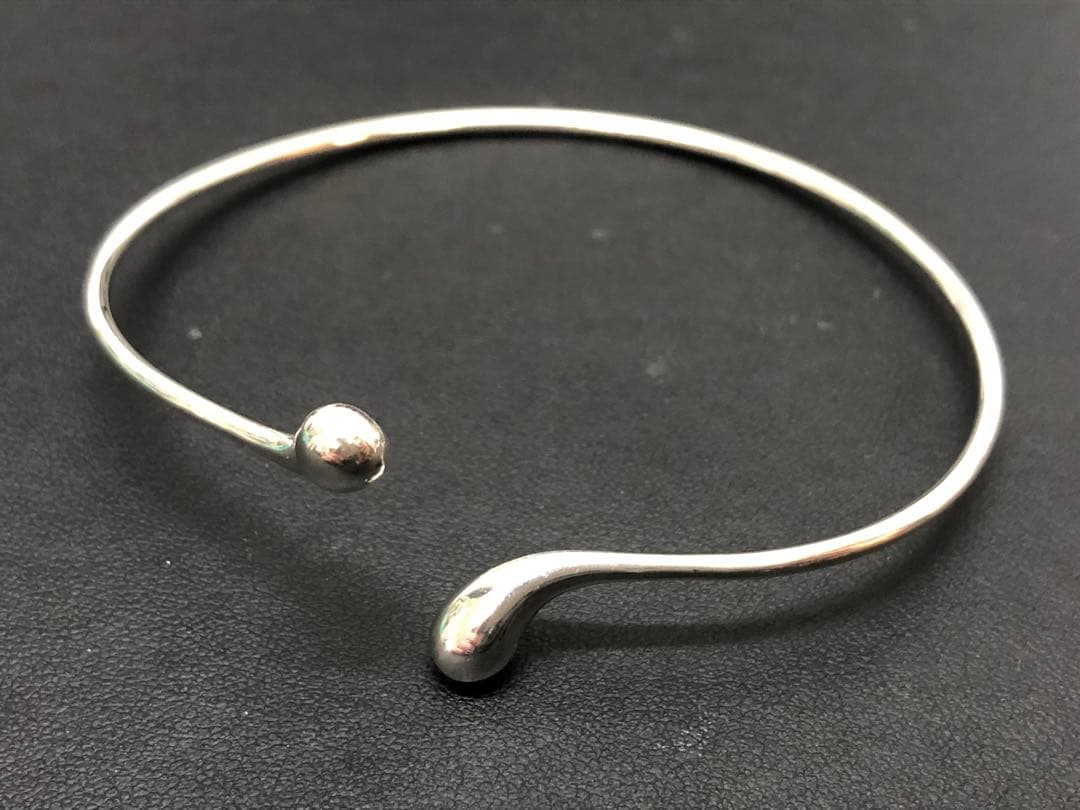 Tiffanyティファニー　ティアドロップ　バングル　sv925