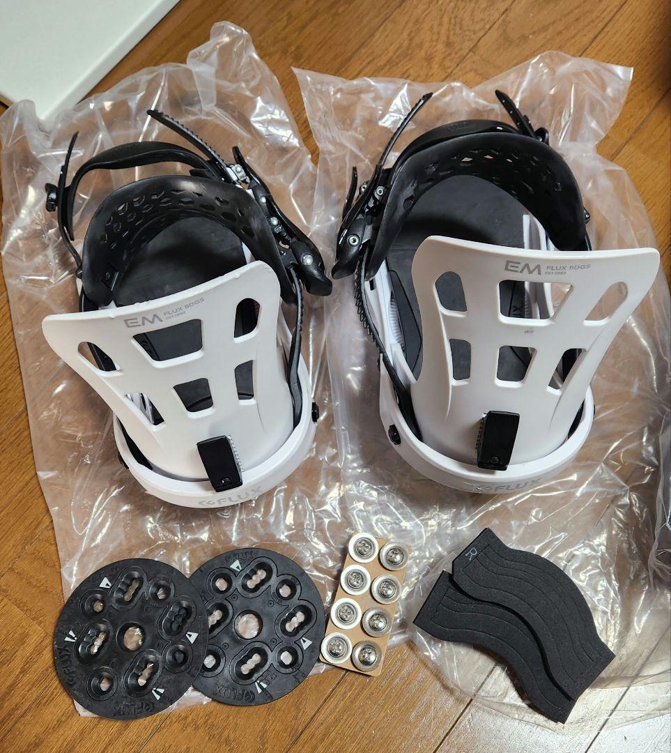 FLUX EM Sサイズ スノーボード ビンディング バイン 23-24