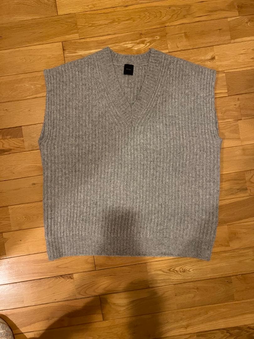 オーバーサイズVネックニットベスト　最終値下げ！