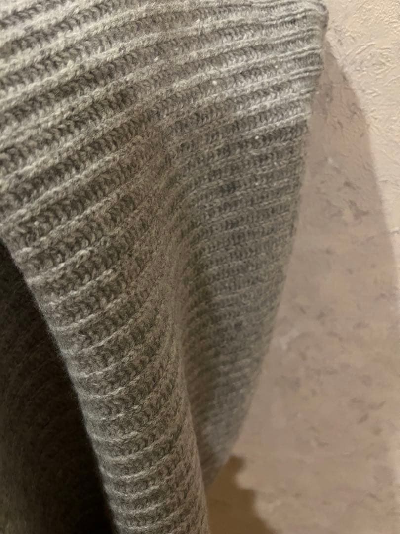 オーバーサイズVネックニットベスト　最終値下げ！