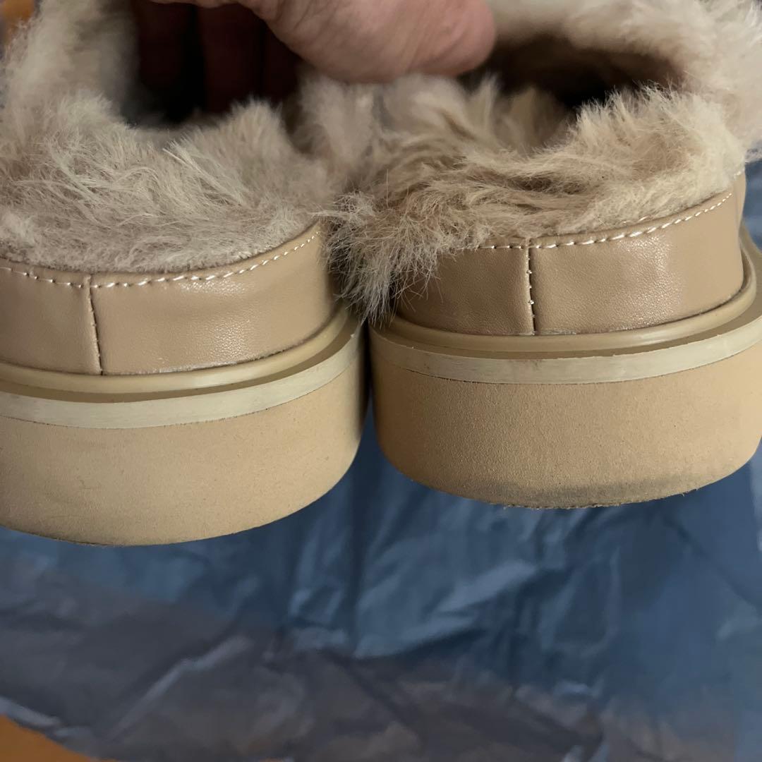 MOHI ファーサンダル