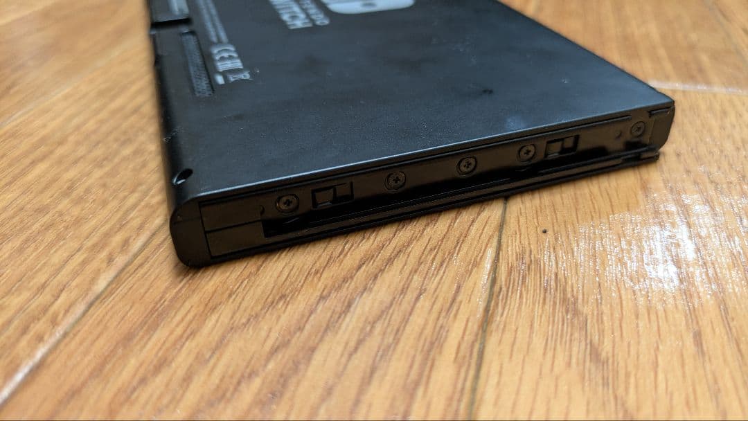 箱付き美品！ニンテンドースイッチ本体（おまけ：ハードケース、128GBのSD）