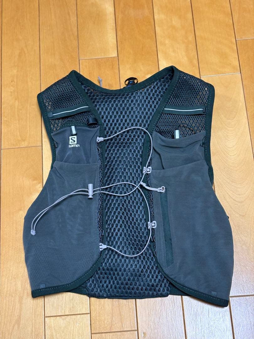 Salomon ACTIVE SKIN 8 ランニングベスト