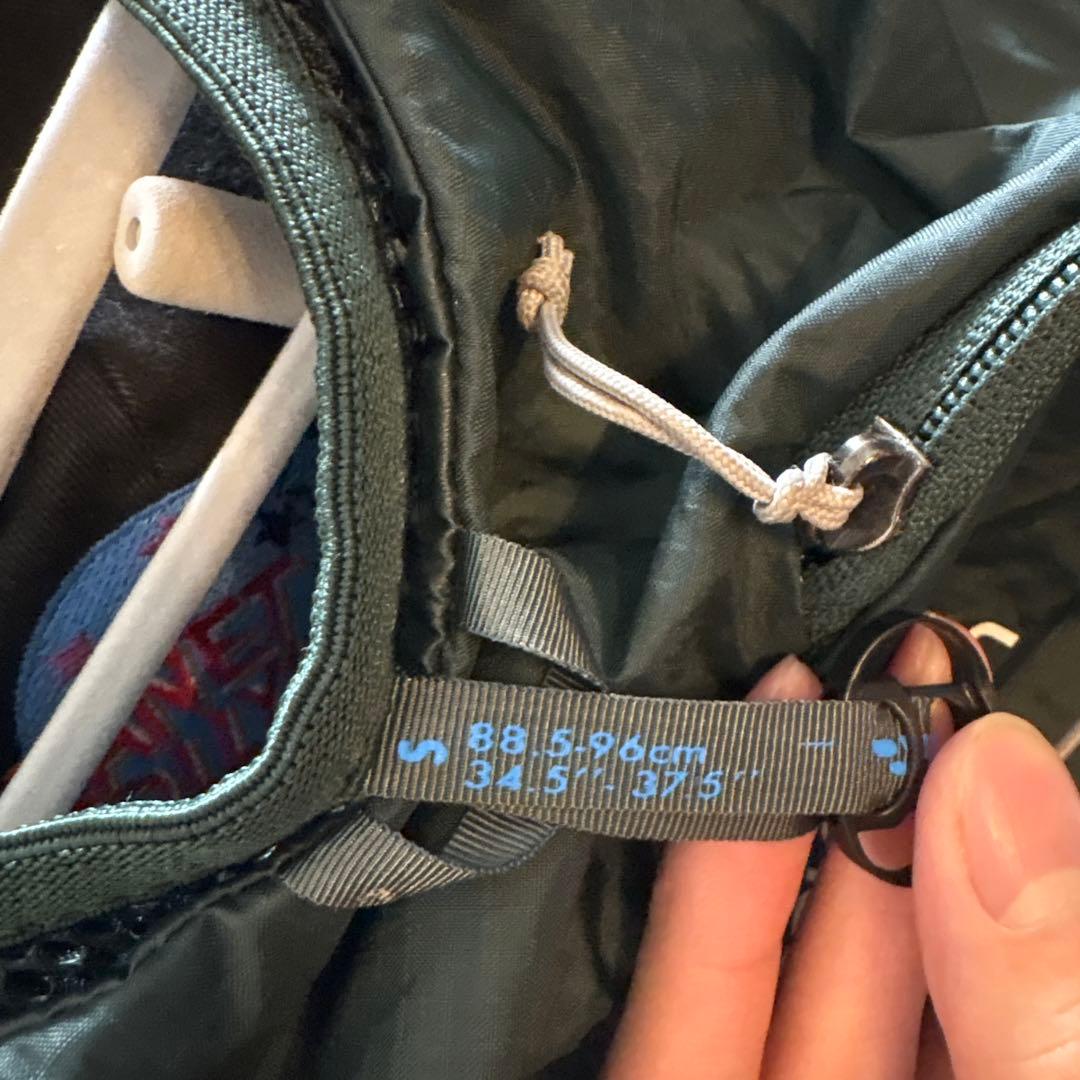 Salomon ACTIVE SKIN 8 ランニングベスト