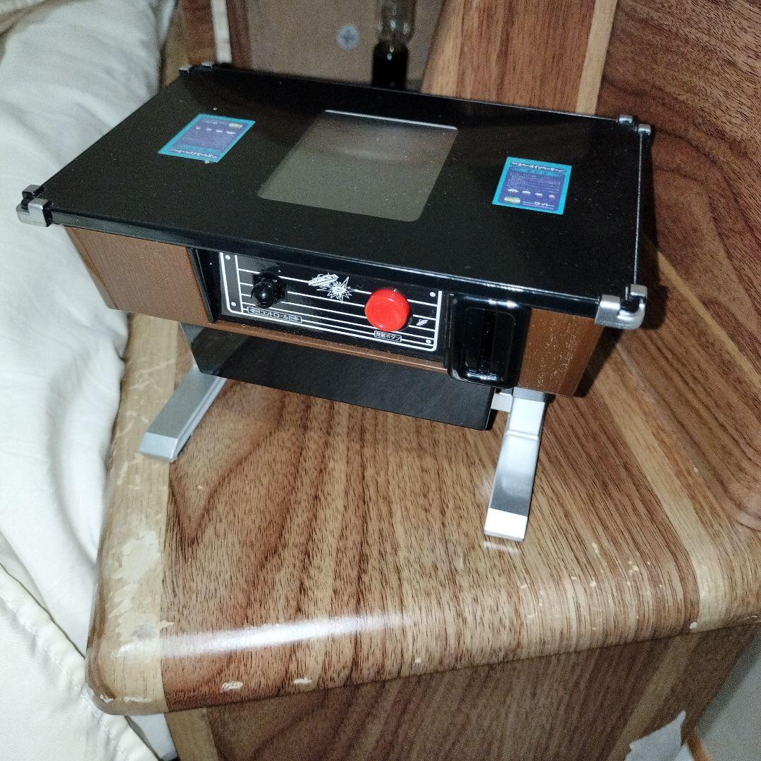 インベーダー　貯金箱