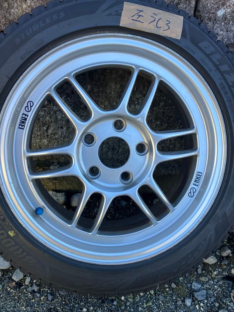 ENKEI RPF1 16×7j 5H BLIZZAK VRX3 スイフト