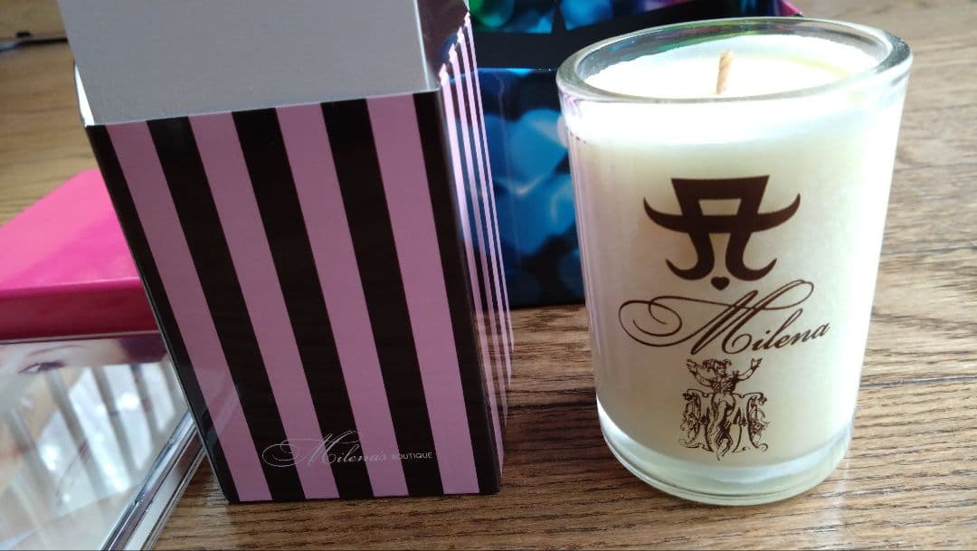 浜崎あゆみ　Colours　TeamAyu限定豪華BOXセット　ミレナーズ