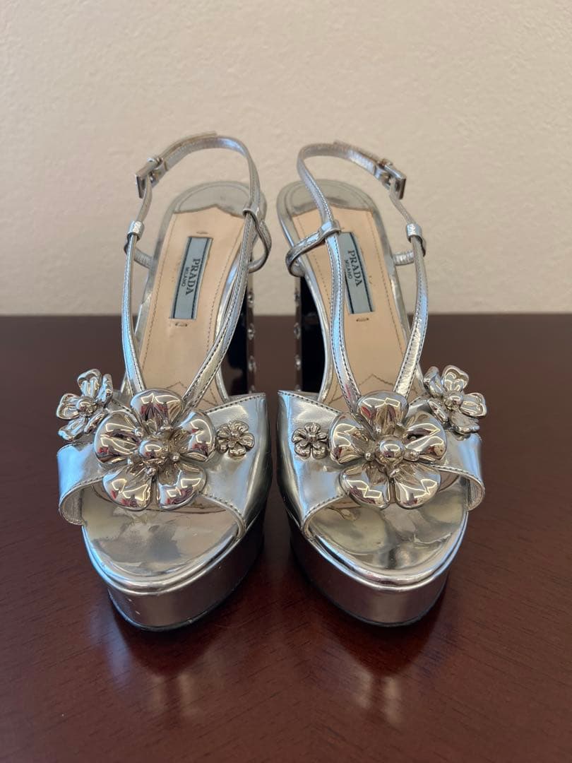 プラダ　サンダル　23センチ