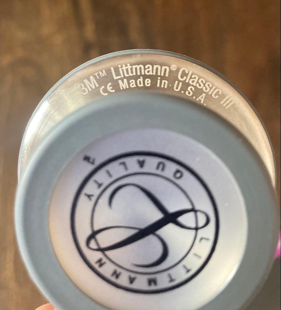 Littmann Classic III 聴診器、ケース付き。