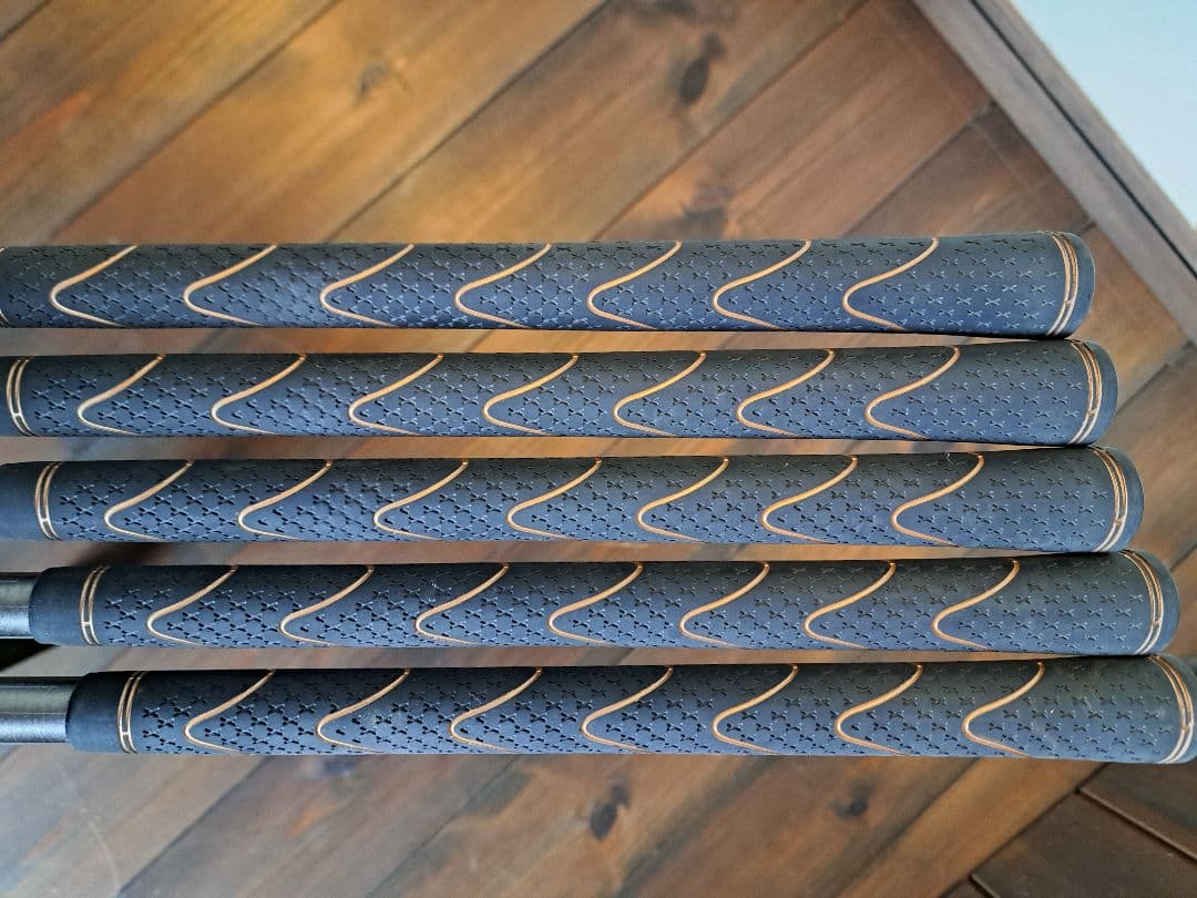 すこし美品　ピンi230アイアン。スチールファイバー80s　5本セット(5~W)