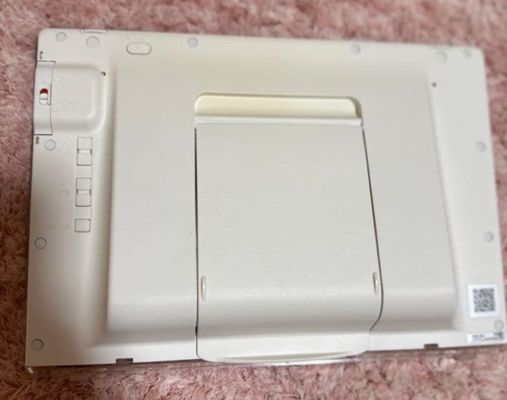 【本日値下げ中】PanasonicポータブルワイヤレスTV　UN-10E7ビエラ