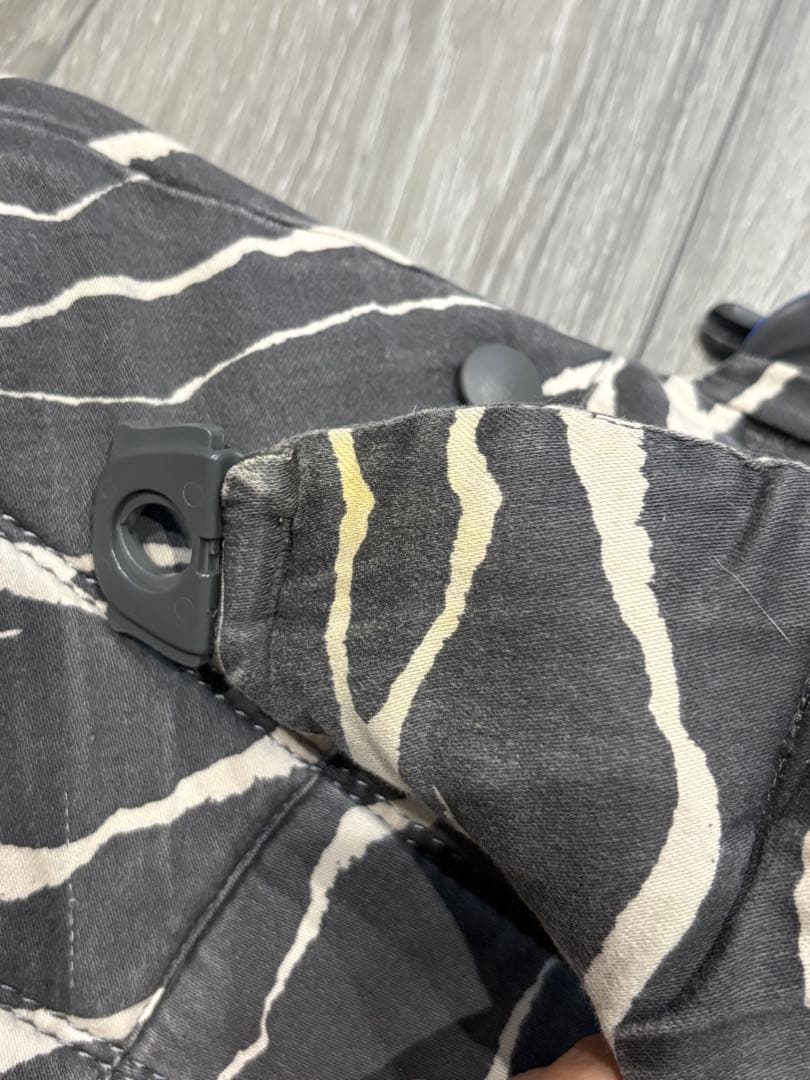 BabyBjörn キャリアmini ゼブラ