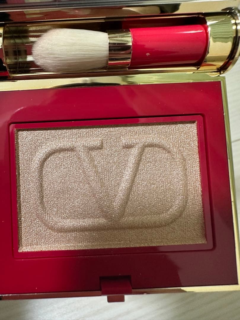 ヴァレンティノ　チーク　ハイライト　パウダー