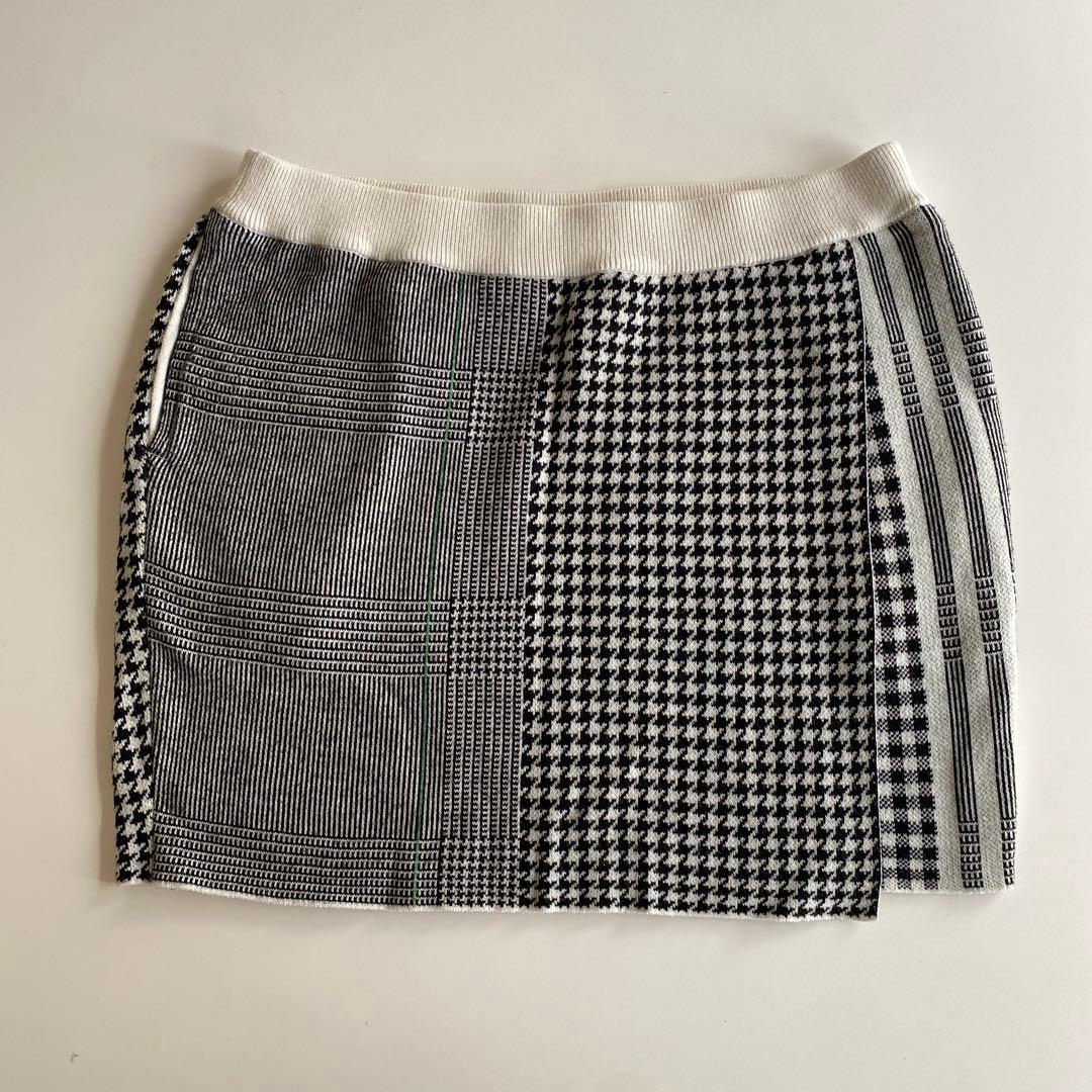 アディダス　ゴルフ　セットアップ　白黒チェック柄 セーターとスカートセット