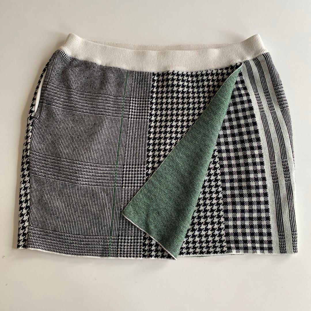 アディダス　ゴルフ　セットアップ　白黒チェック柄 セーターとスカートセット