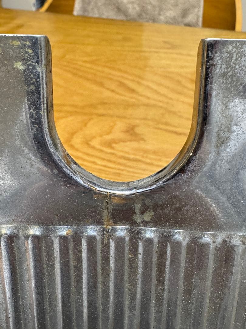 ハーレー　ショベルヘッド　FLH シート下　フレームカバー