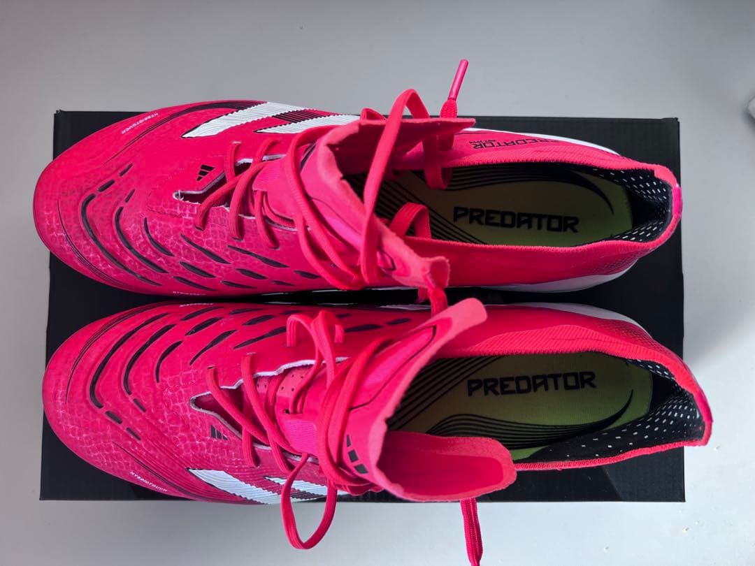 【2回人工芝にて使用】プレデター ELITE HG/AG ジャパン