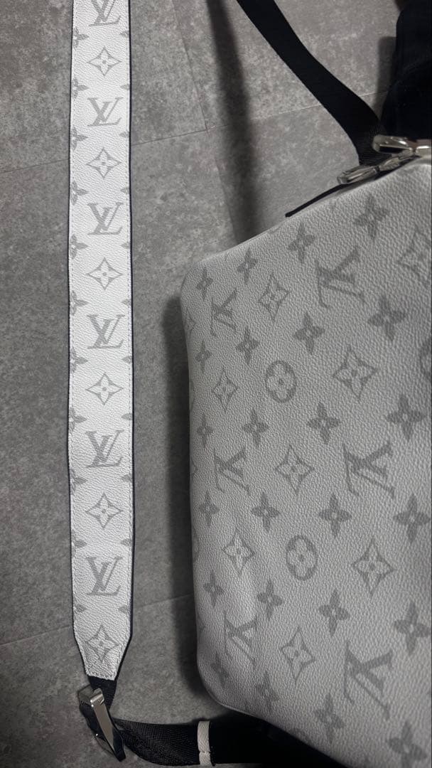 ルイヴィトンショルダーバッグ　N⭐︎級品