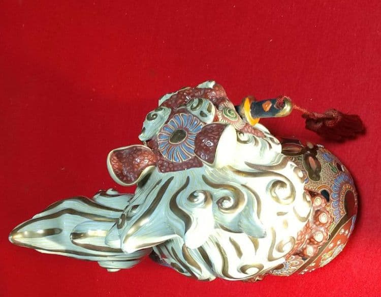 アンティーク 九谷焼 金彩 唐獅子在銘 九谷焼 九谷ハ栄窯唐獅子 須栄義★