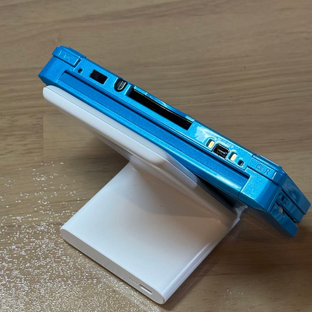 5-246【美品】ニンテンドー3DS ライトブルー