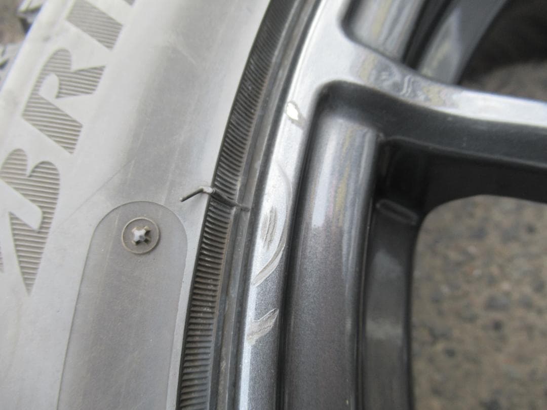 スタッドレス☆215/45R17 VRX2 プリウス レガシィ 手渡しOK☆