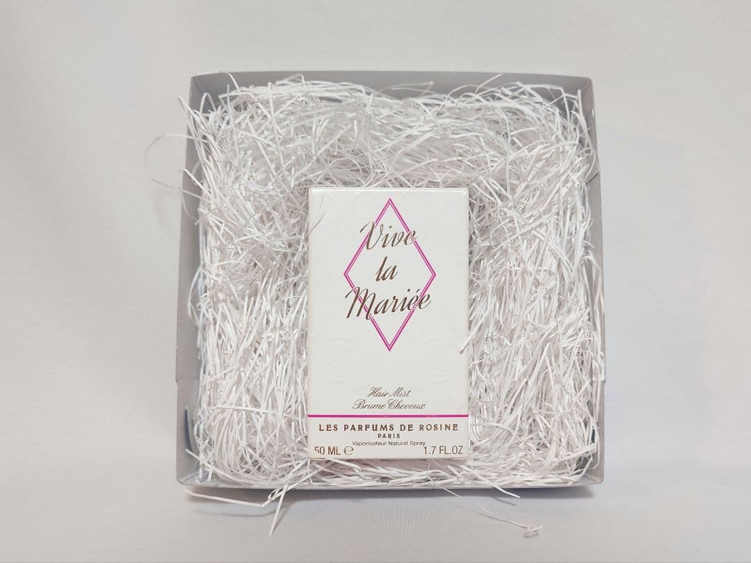 バーニーズ・ニューヨーク × パルファン・ロジーヌ・パリ: ヘアミスト