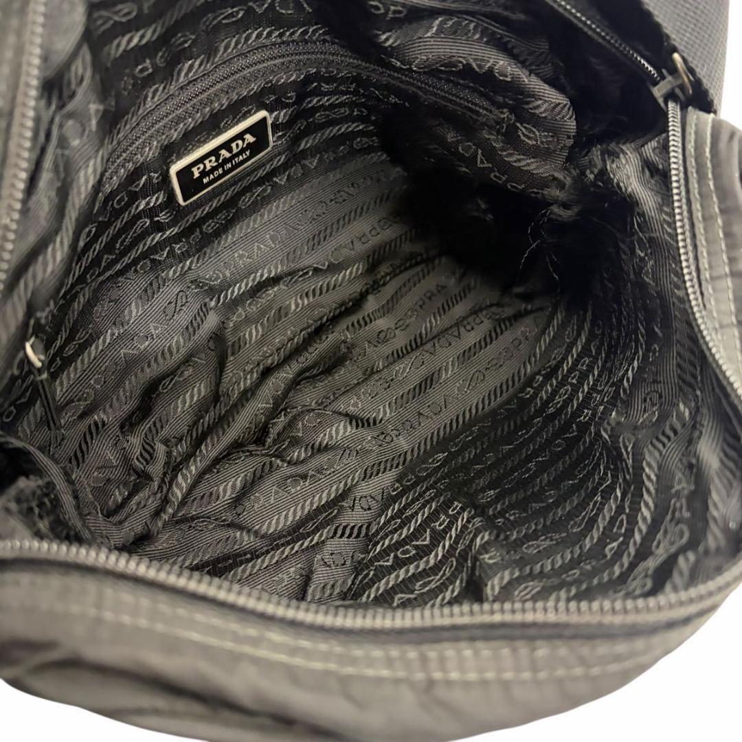 PRADA ナイロン カメラバッグ サコッシュ 三角ロゴ ブラック プラダ