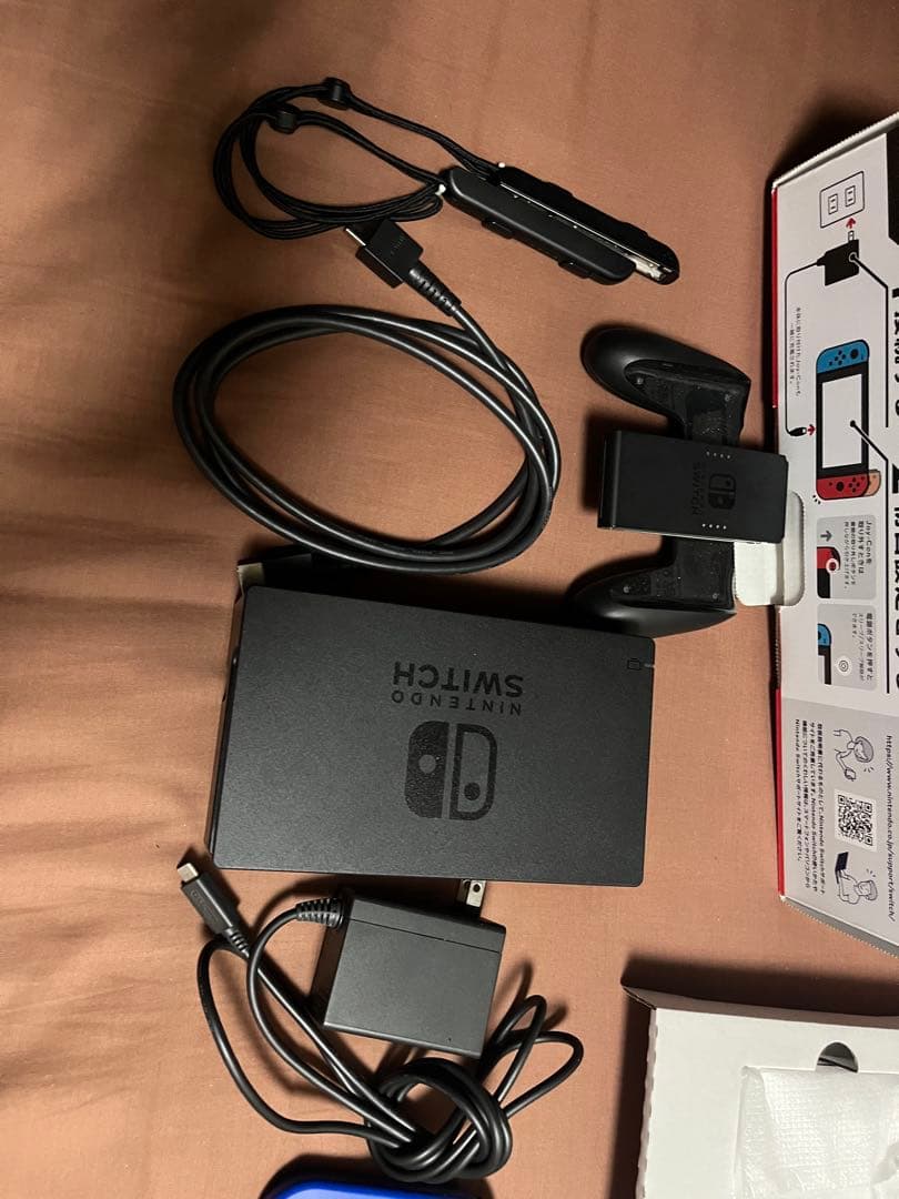 ま*り様 Nintendo Switch 本体　SDカード128GB 箱・付属品