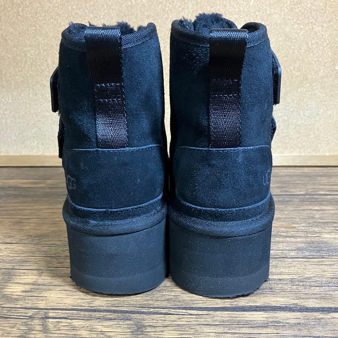 （K26066）★美品★UGG アグ ニューメル プラットフォーム 22㎝