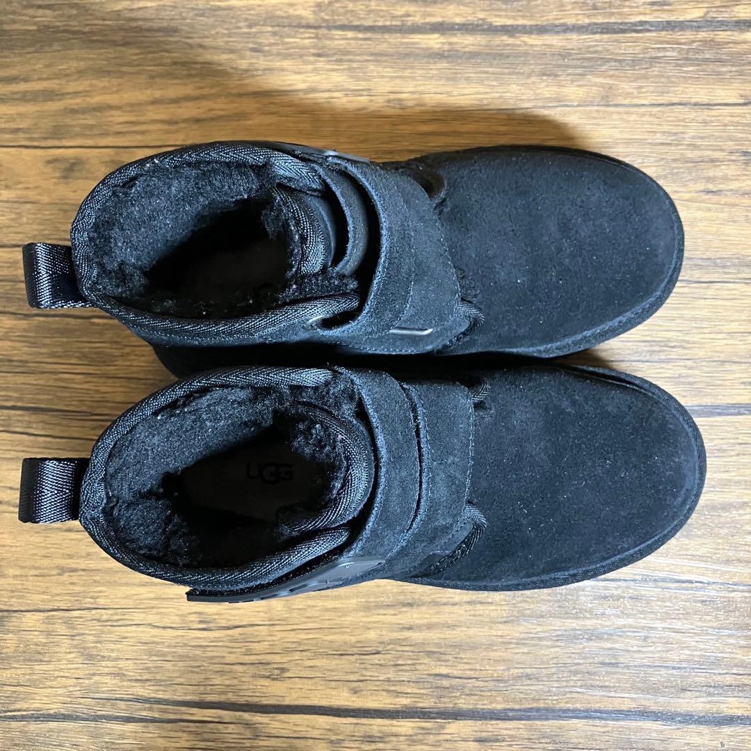 （K26066）★美品★UGG アグ ニューメル プラットフォーム 22㎝