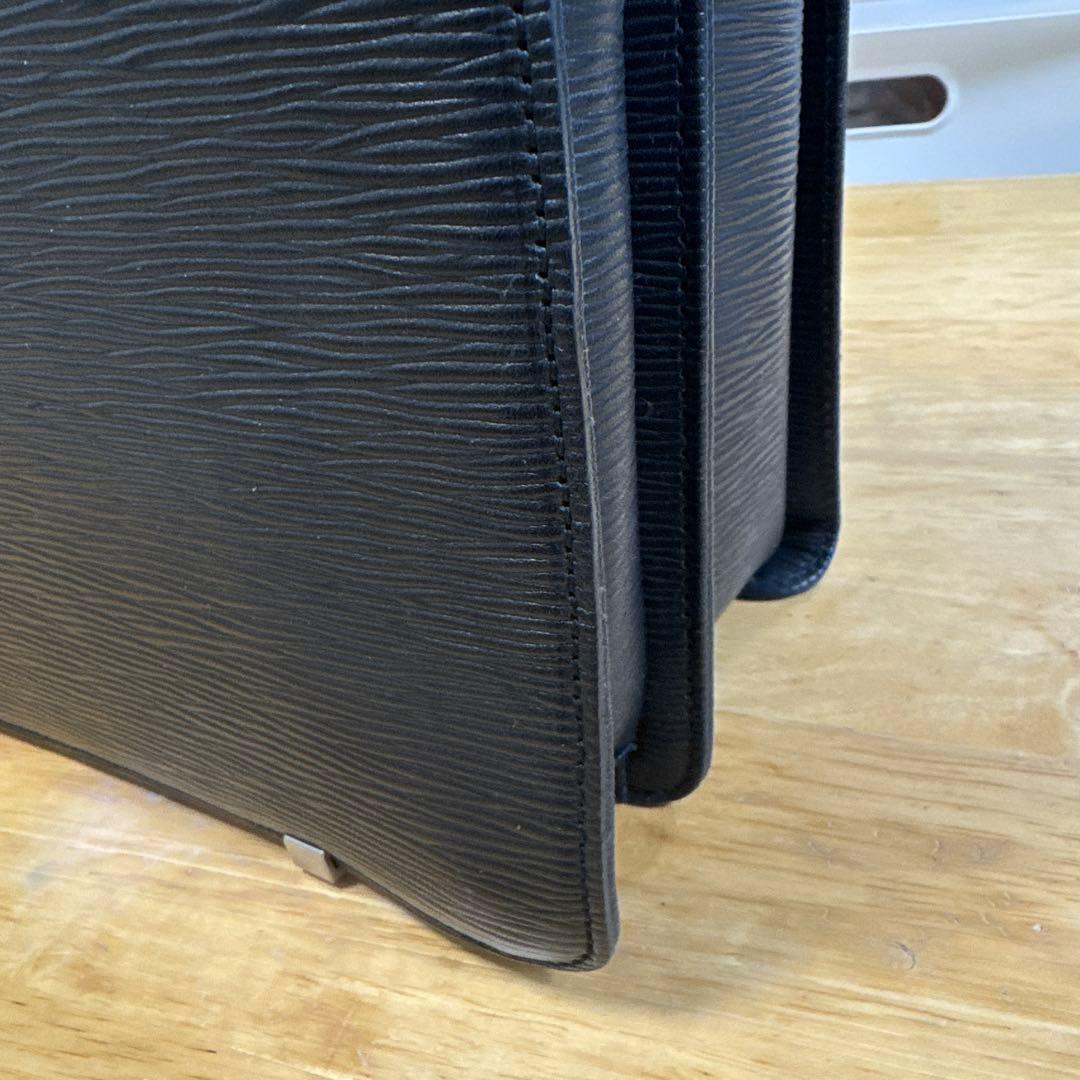 aniary　アニアリ　ビジネスバッグ