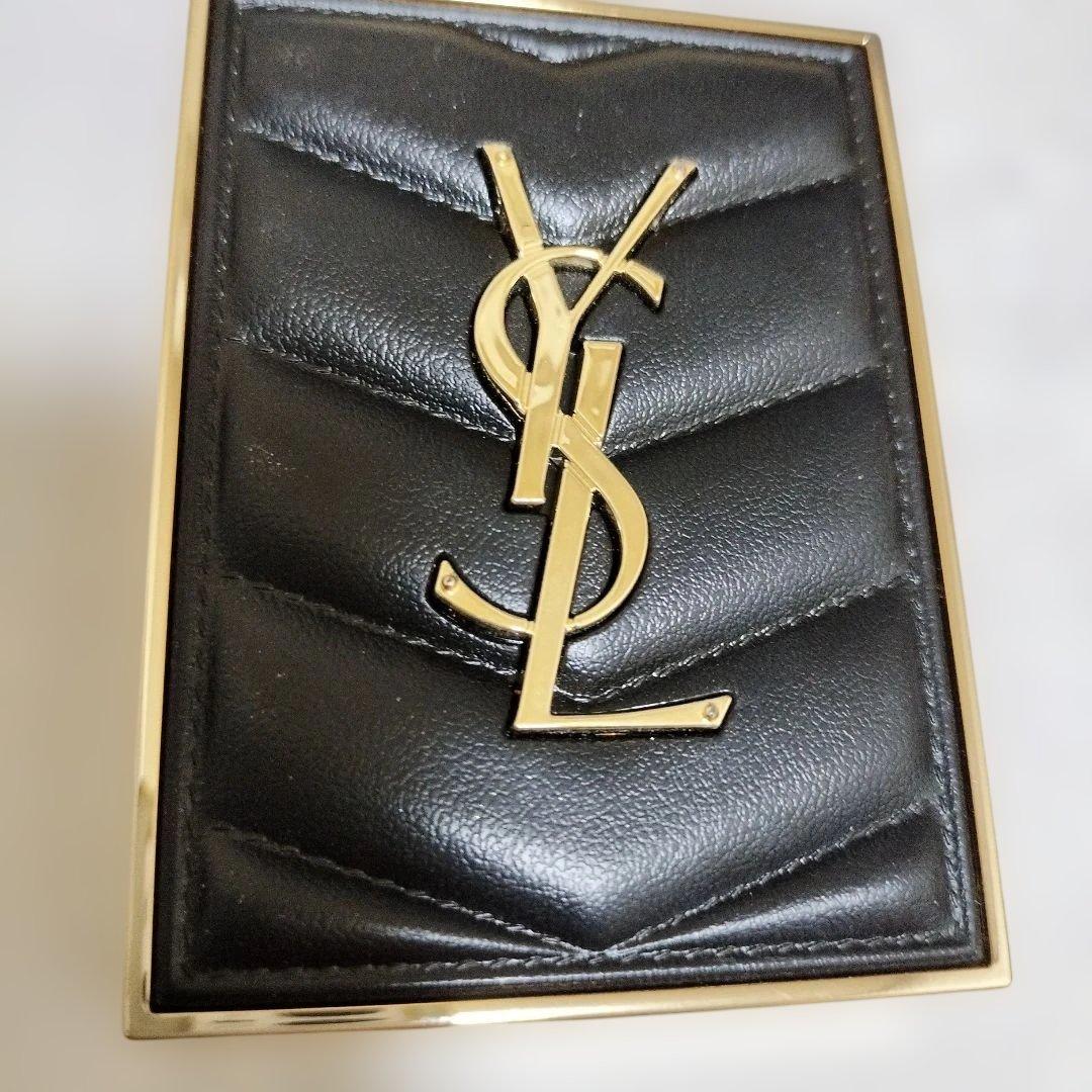 イブサンローランクチュールミニクラッチ 400番バビロンローズ