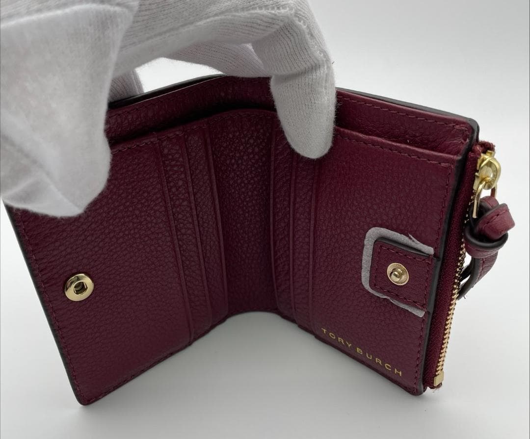 【未使用品】トリーバーチ二つ折りミニ財布ボルドー【箱/保存袋無し