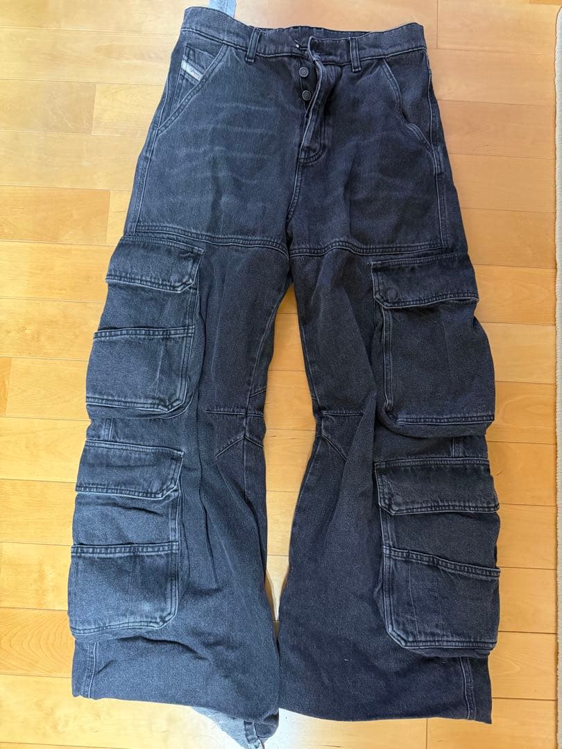 dieselカーゴデニム