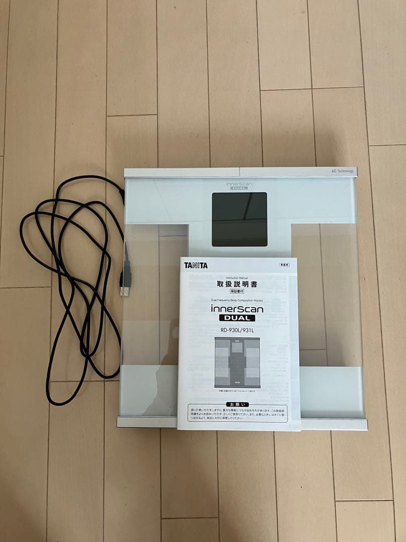 タニタ　体組成計（ホワイト） RD-931L-WH