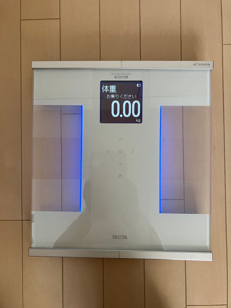 タニタ　体組成計（ホワイト） RD-931L-WH