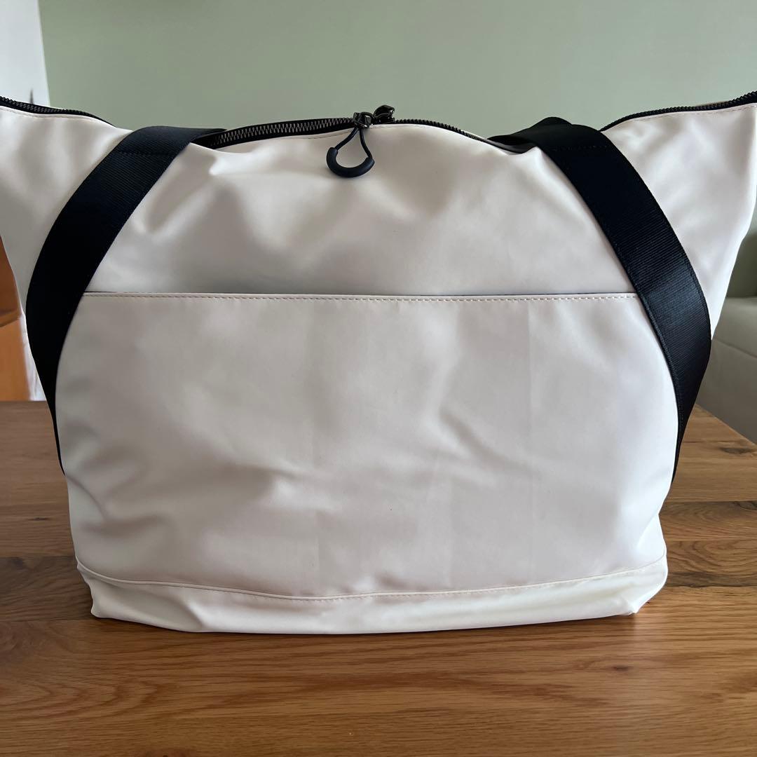 マスターバニーロッカーバック