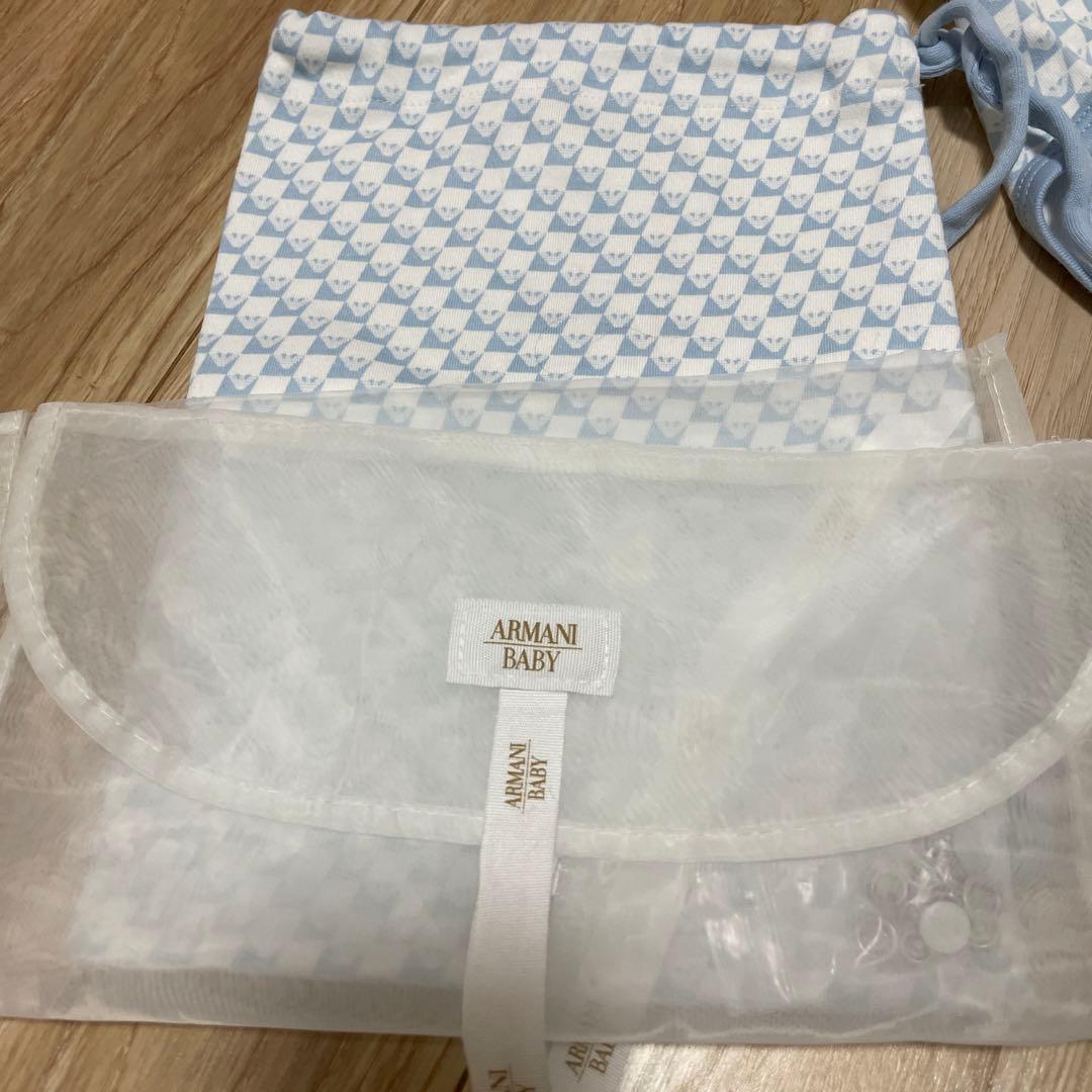 アルマーニ　ベビーロンパース