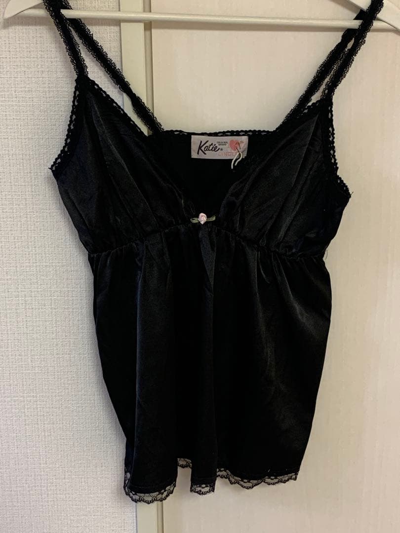 Katie. ランジェリー キャミ ブラック