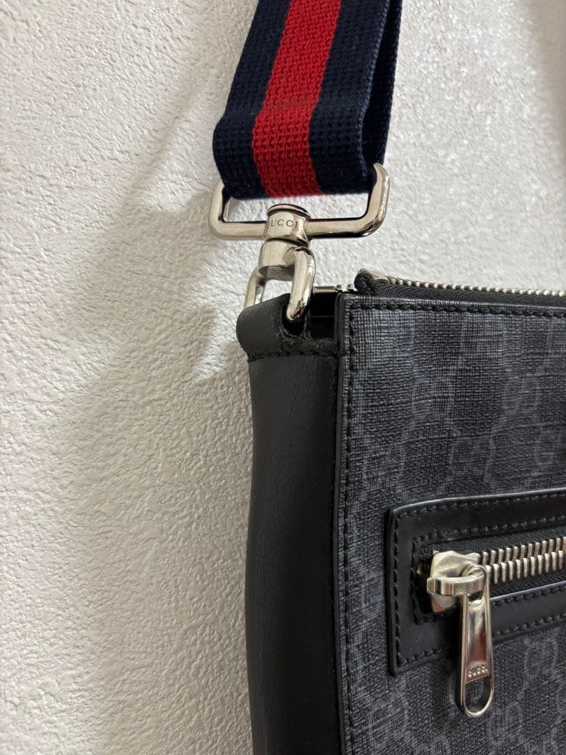 GUCCI スモール メッセンジャー ショルダーバッグ GGスプリーム ブラック