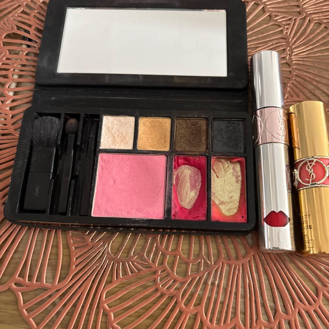 口紅２本　、パレットアイシャドウ〜チーク