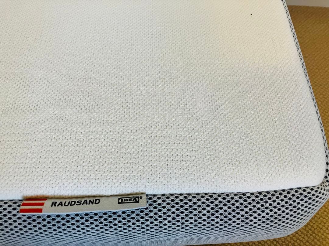 イケア　折りたたみマットレス　ラウドサンド