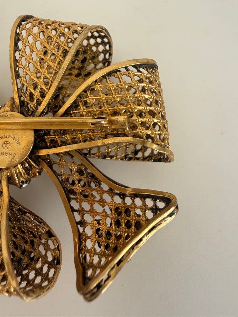 CHANEL ヴィンテージ リボン ブローチ