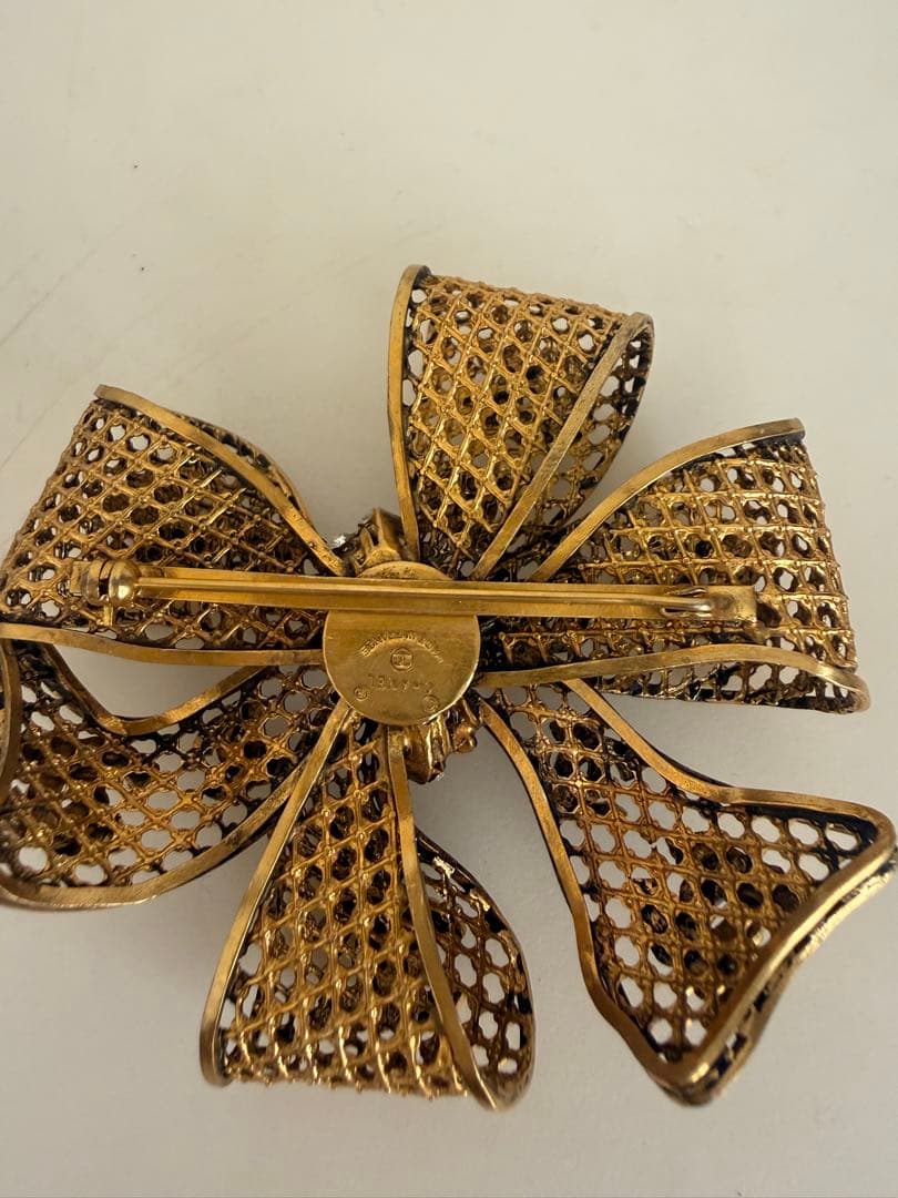 CHANEL ヴィンテージ リボン ブローチ