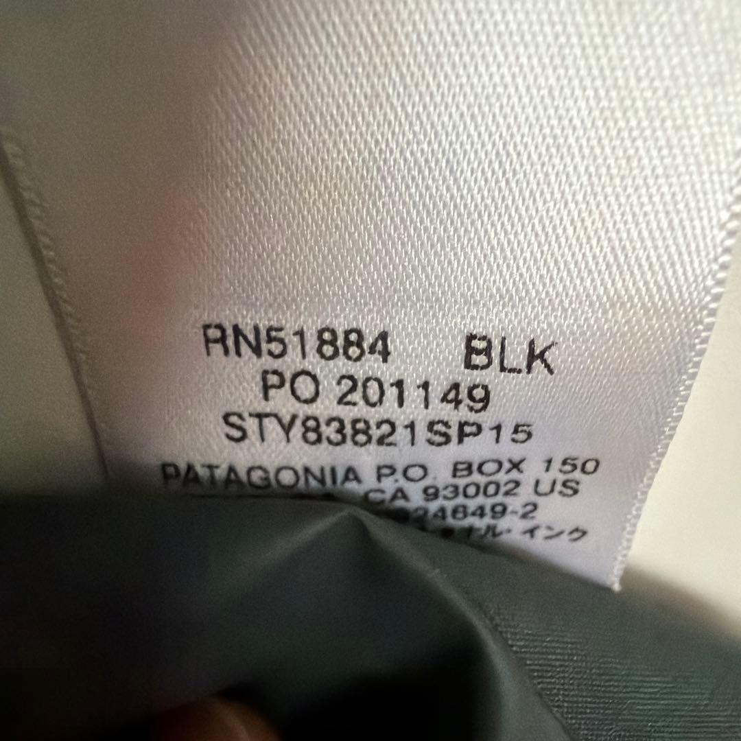 patagonia 黒 ナイロンジャケット フード付き