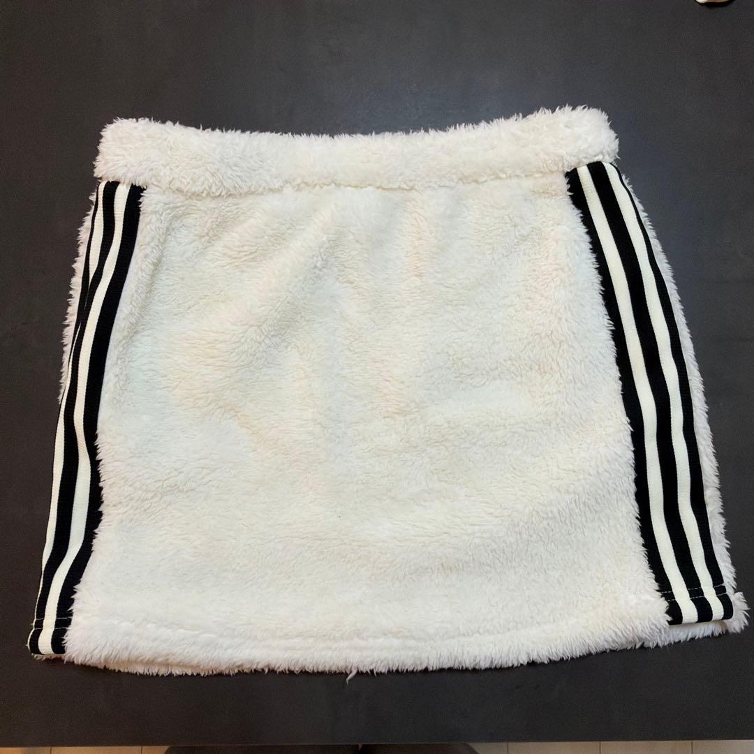 adidas ゴルウェアセットアップ フリースジャケットとスカートセット