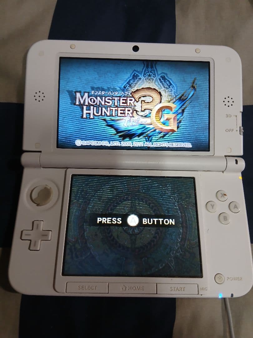 〈ジャンク〉ニンテンドー3DS LL